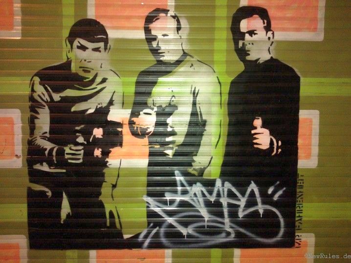 Graffiti: Spock, Kirk und Scotty mit Phasern